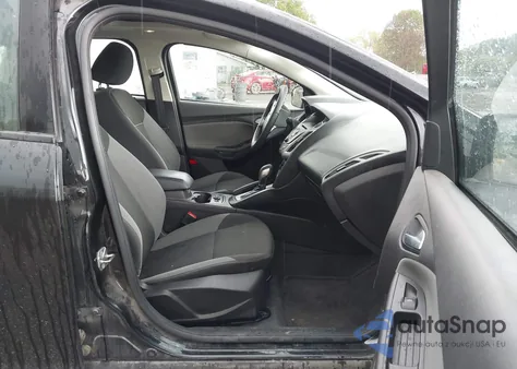 2014 Ford Focus Se z USA, uszkodzony, nr VIN 1FADP3F29EL292802